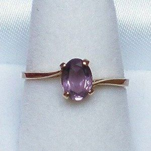 Vintage Designer Style Crest Solid 14K Yellow Gold Amethyst Solitaire Ring 14kt
